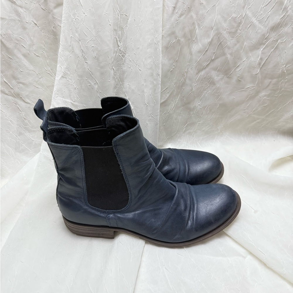 Miz Mooz Navy Leather Chelsea Ankle Boots